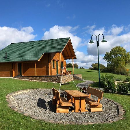 Holzhaus Onkel Fritz Mit Sauna Und Whirlwanne Esch  Exterior foto
